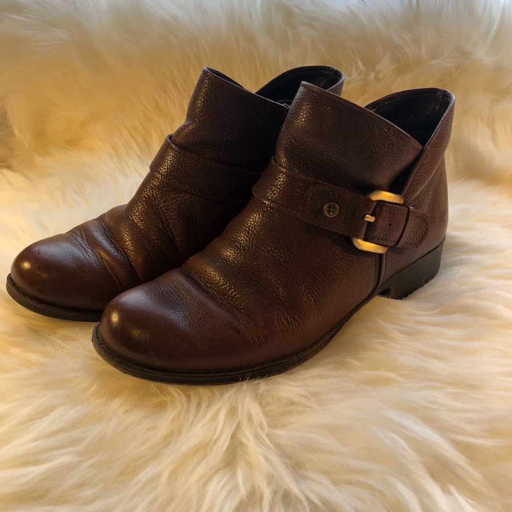 Brown Leather Naturalizer Heeled Ankle Boots